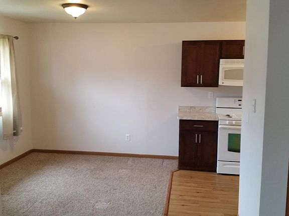 4th image of 2434 Western Ave
