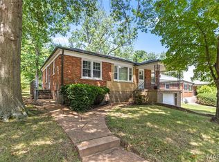 1609 Salem Hills Dr, Saint Louis, MO 63119