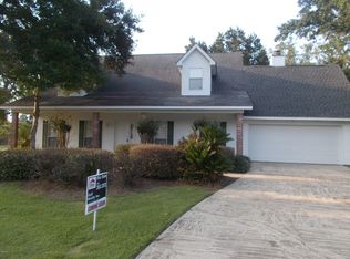 3042 Chatham Rd, Diberville, MS 39540