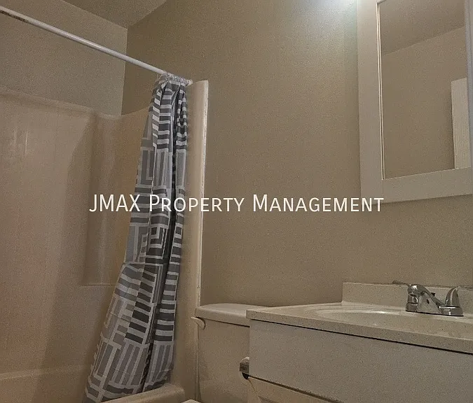 1811 Jerome St SE #A — Photo 5