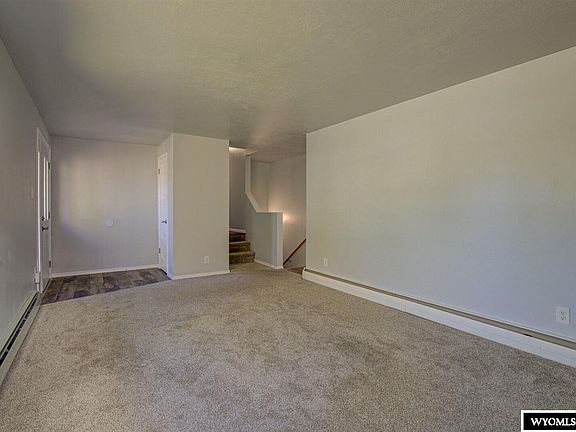 4th image of 3020 Knollwood Dr