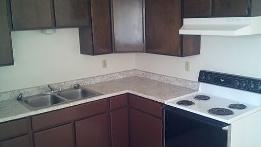 3rd image of 2135 N Treat Ave APT 5
