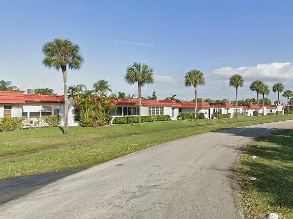 5780 Fernley Dr W, West Palm Beach, FL 33415