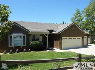 1900 Rocking Horse Dr, Simi Valley, CA 93065