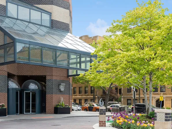 3660 N Lake Shore Dr APT 4502, Chicago, IL 60613