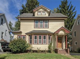 134 Irvington Rd, Rochester, NY 14620