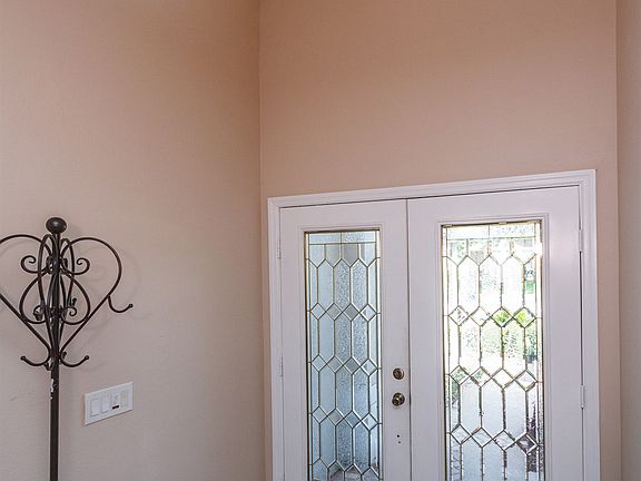 2nd image of 710 Rob Roy Dr