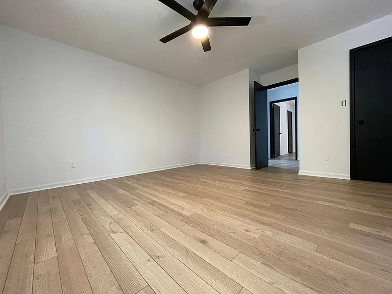 1438 S Diane Ct SE #B — Photo 11