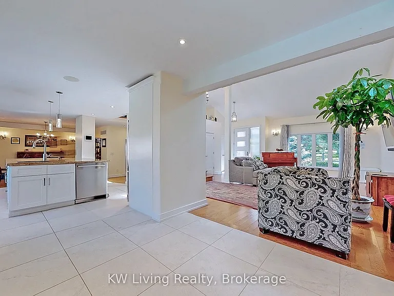 1280 Watersedge Rd — Photo 11