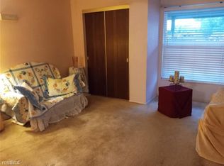 6439R Eden Ln, Tampa, FL 33634