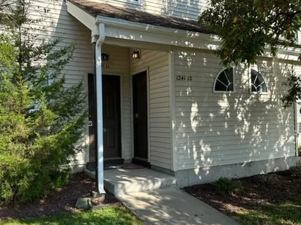 1241 Washington Street #12, Middletown, CT 06457