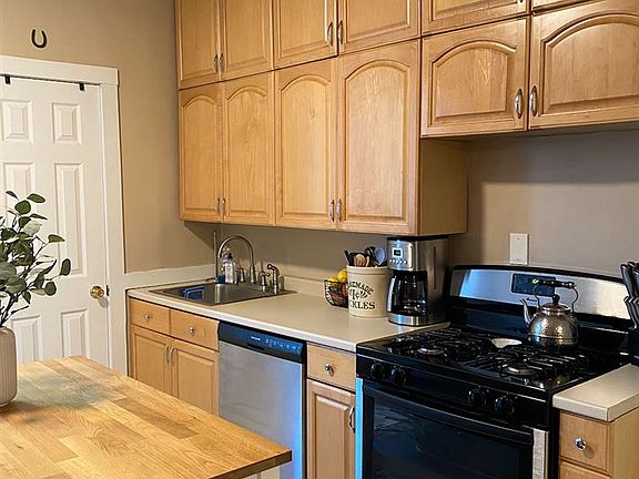 4th image of 813 Willow Ave APT 3N