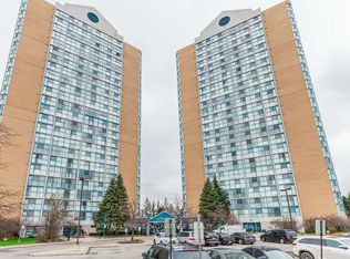 25 Trailwood Dr #902, Mississauga, ON L4Z 3K9
