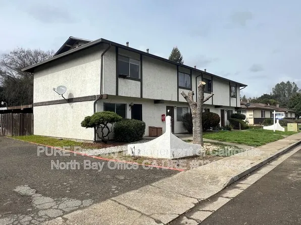 370 El Rio Ct APT F, Ukiah, CA 95482