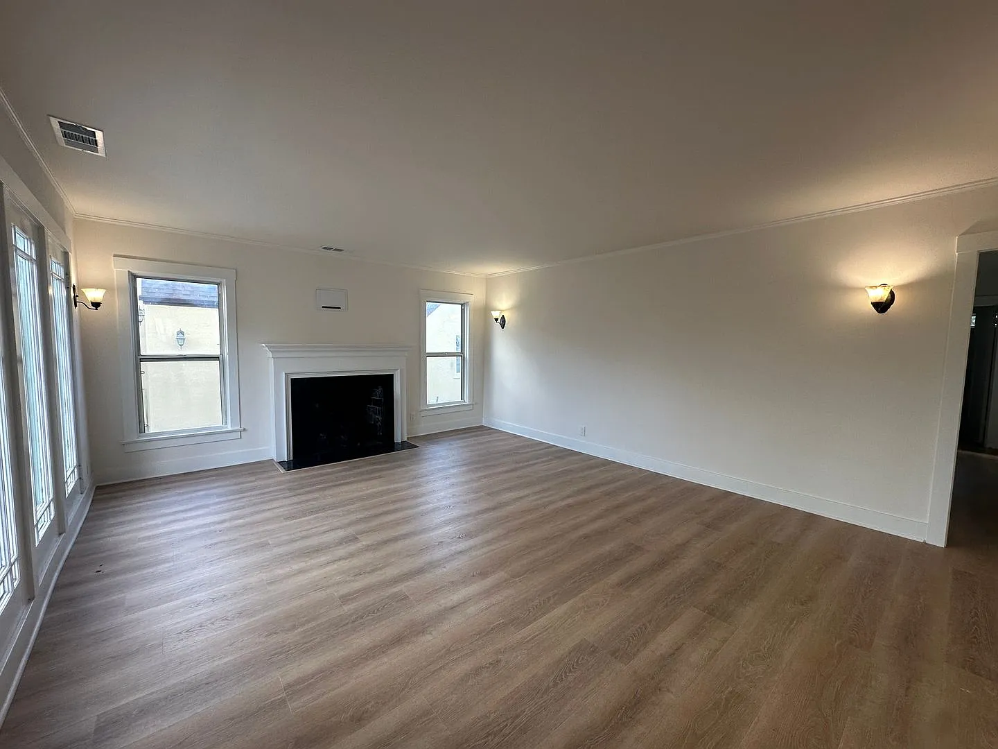 East Side Charming Home — Photo 4
