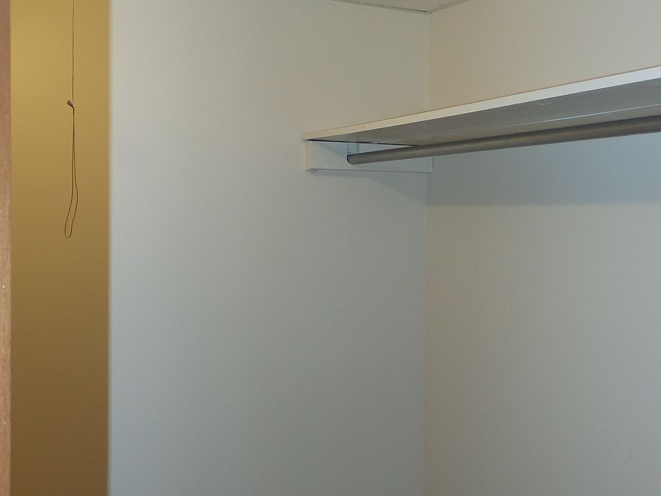 BIG CLOSET IN EXTRA ROOM