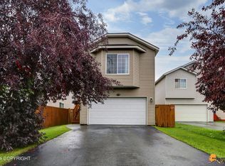 6230 Rose Hip Cir, Anchorage, AK 99519