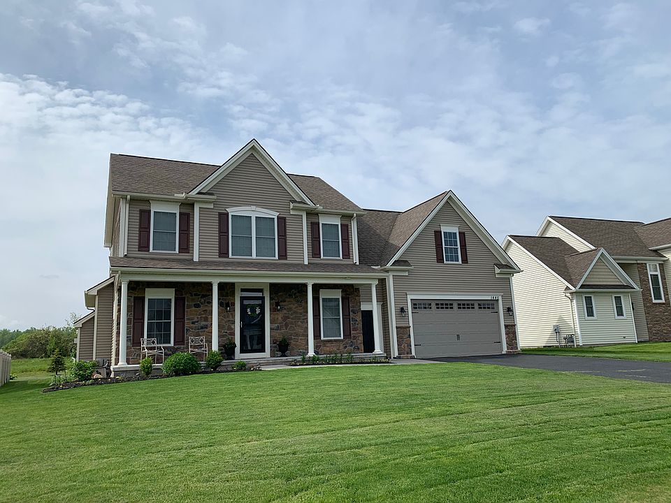2nd image of 1445 Grand Meadows Way
