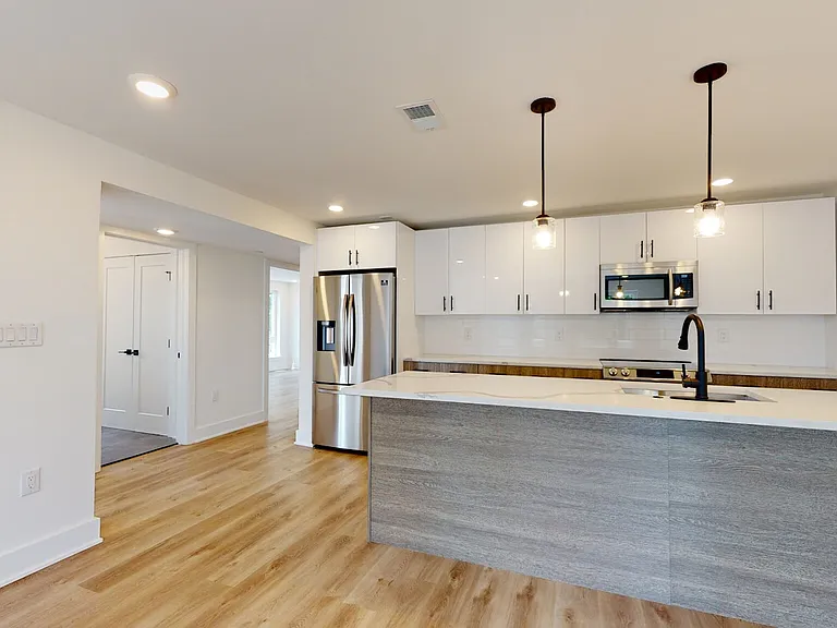 2200 N 11th St #3C — Photo 2