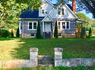 213 Grandview Rd, Daniels, WV 25832