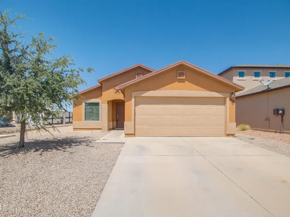 3275 Bashkir Trl, El Paso, TX 79938