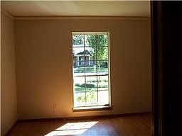 5th image of 2507 Parkdale Dr