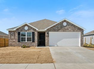 1710 Eveningshade Ln, Centerton, AR 72719