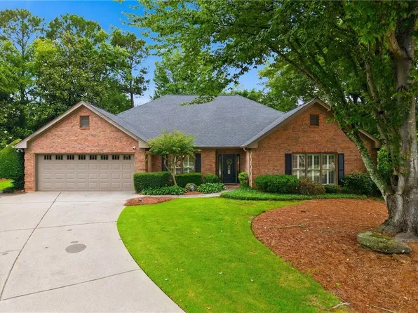 965 Knoll Crest Ct, Alpharetta, GA 30004