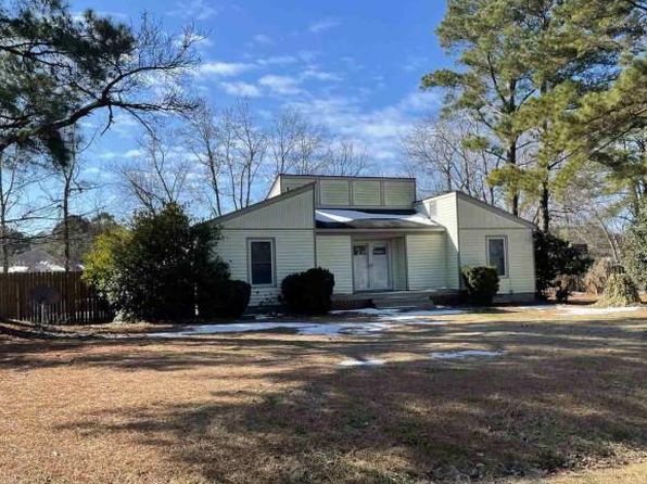 1080 Pine Dr