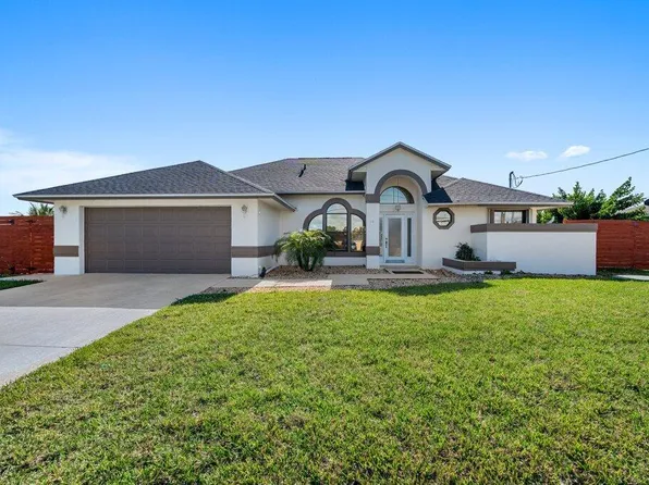 434 SW Jeanne Avenue, Port St Lucie, FL 34953