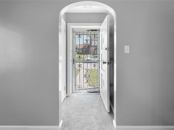 3rd image of 1633 Alcoa Dr