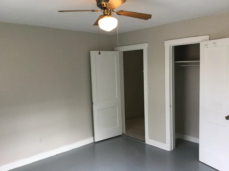 2588 Herschel St #4 — Photo 8