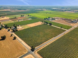 23979 N Bruella Rd, Acampo, CA 95220