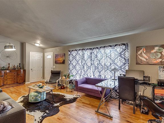 5th image of 3314 W 11th Avenue Dr