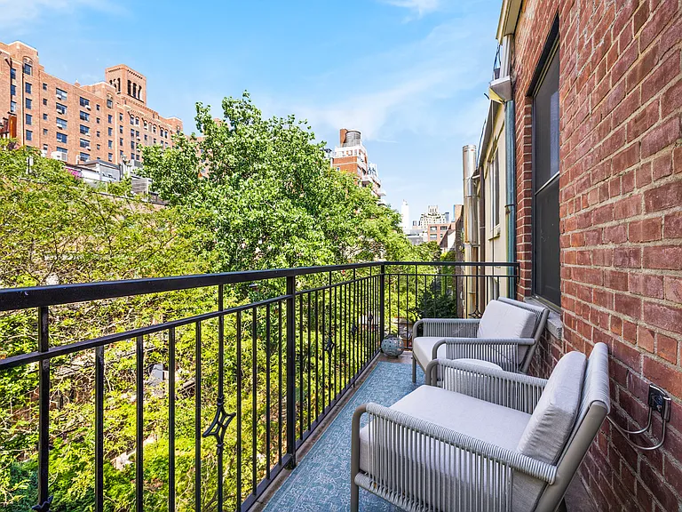 455 W 22nd St #PENTHOUSE — Photo 18
