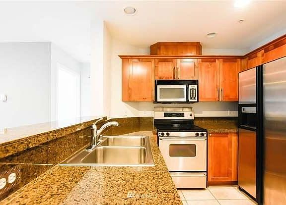 3rd image of 123 Queen Anne Ave #301