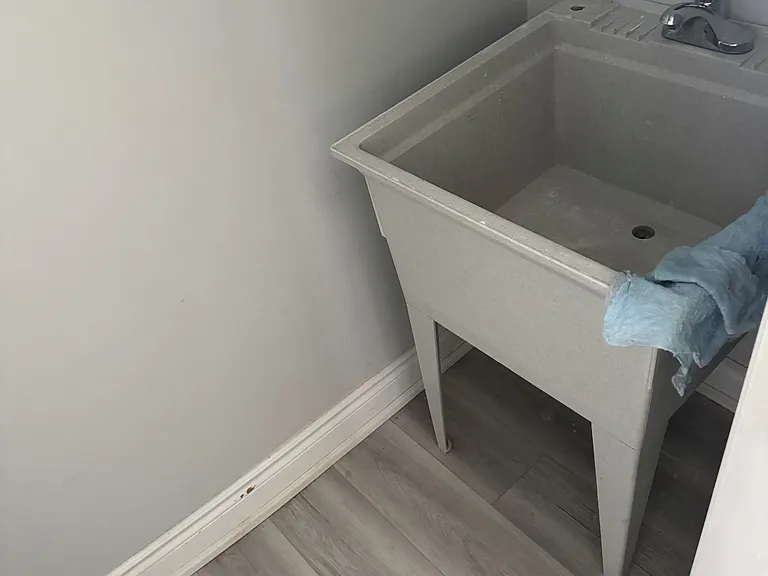 125 Albany Dr #BASEMENT — Photo 9