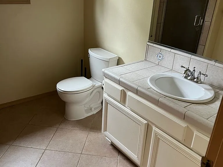 616 N Voluntario St — Photo 8