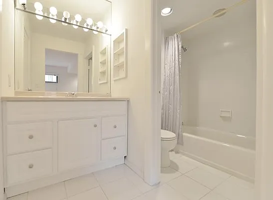 Sold by Engel & Völkers New York Real Estate | media 16