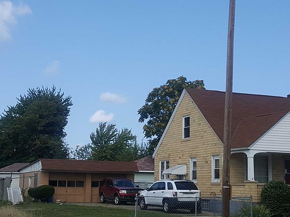 2nd image of 3334 Pearl Ave