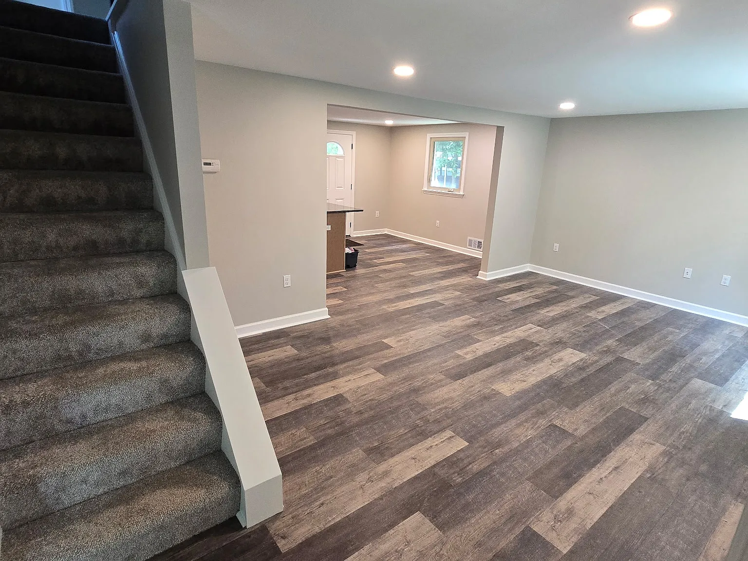 3 bed, 1.5 bath, 1301 sqft, $2,500 — Photo 4