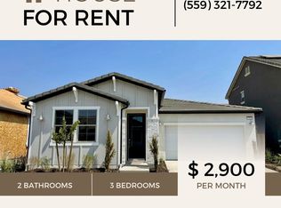 1384 E Via Prato Dr, Fresno, CA 93730