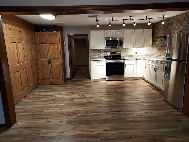 2721 Sidney Ave — Photo 8