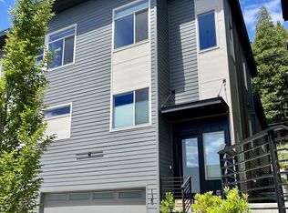 135 Shelton McMurphey Blvd, Eugene, OR 97401