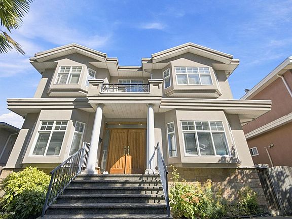 4th image of 1437 E 58th Ave