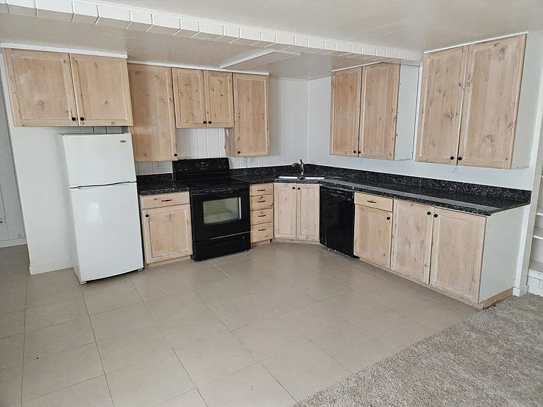 1365 S Wasatch Dr — Photo 1