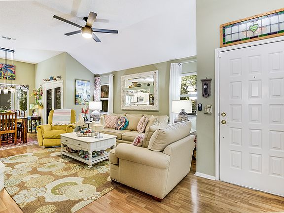 5th image of 4119 Camphor Way