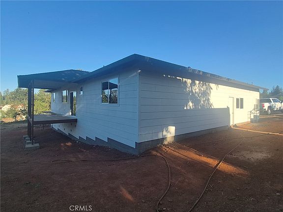 2nd image of 1666 Sweetbriar Ln
