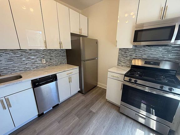 2nd image of 6000 Palisade Ave #8