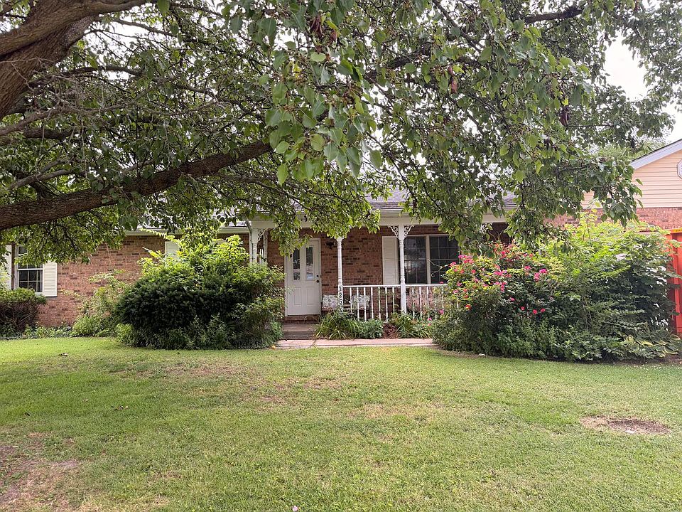 1st image of 1250 Larkspur Dr